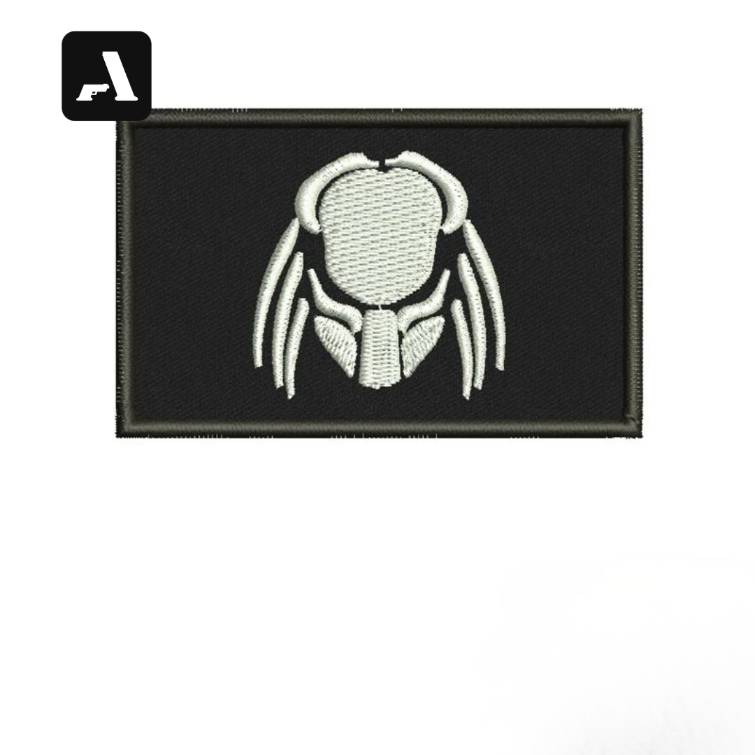 Patch Bordado Caveira Tactical – Relevo 3D e Fixação por Velcro